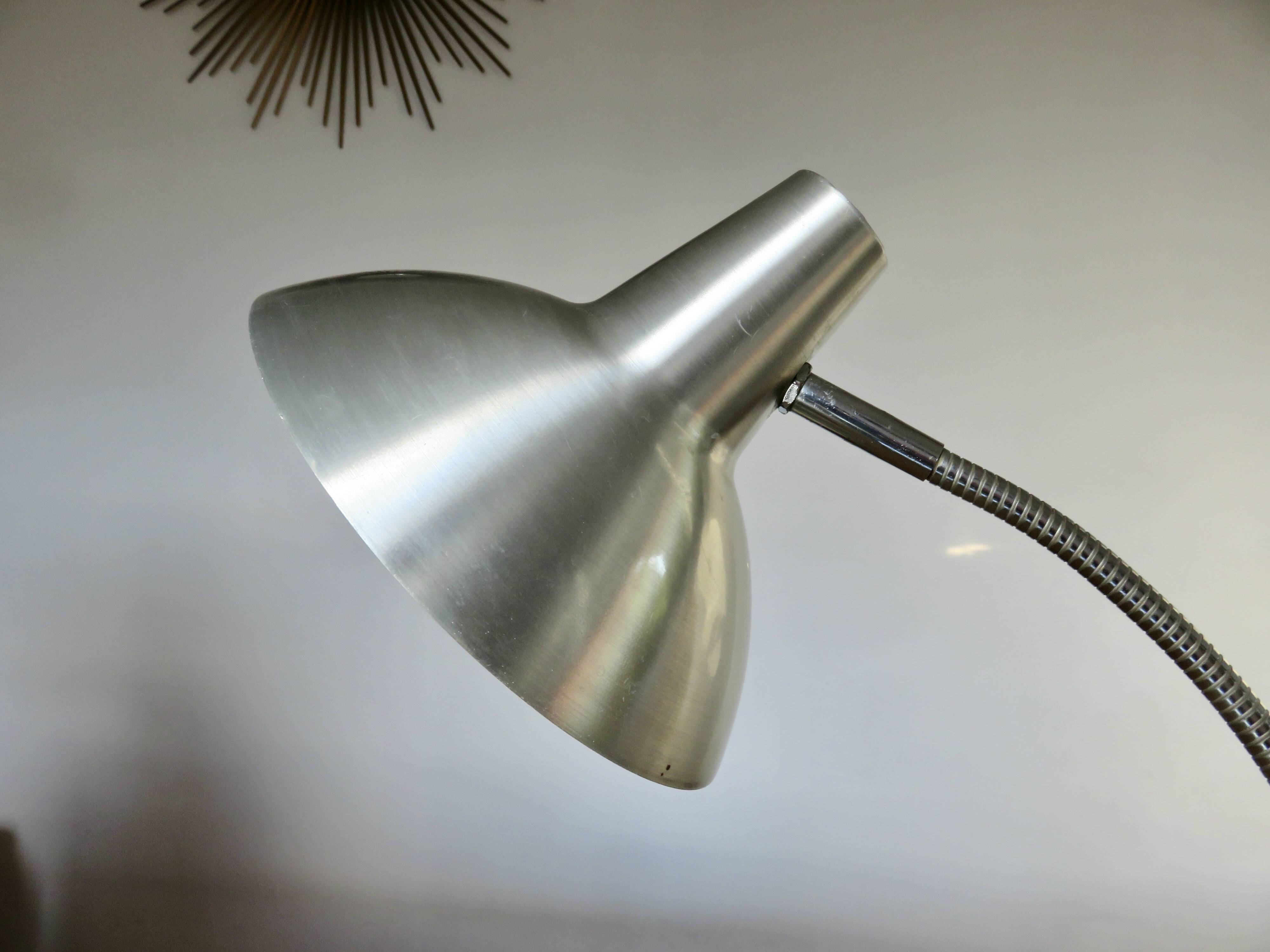 Lampe aluminor en métal chromé, années 60 70