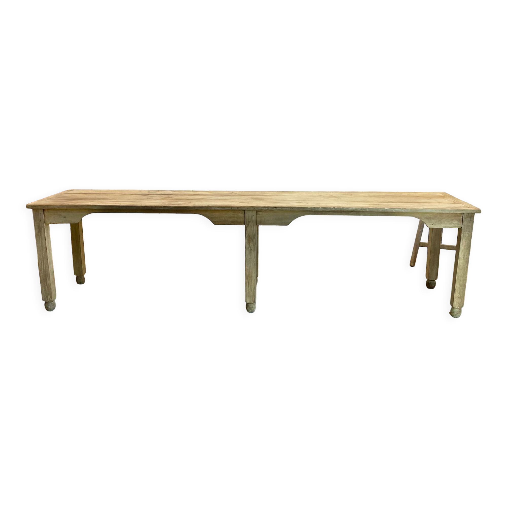 Farmhouse table