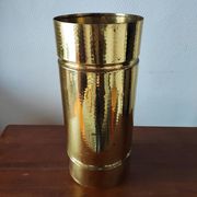 Vintage 1970s Italian umbrella stand in hammered brass, signed.