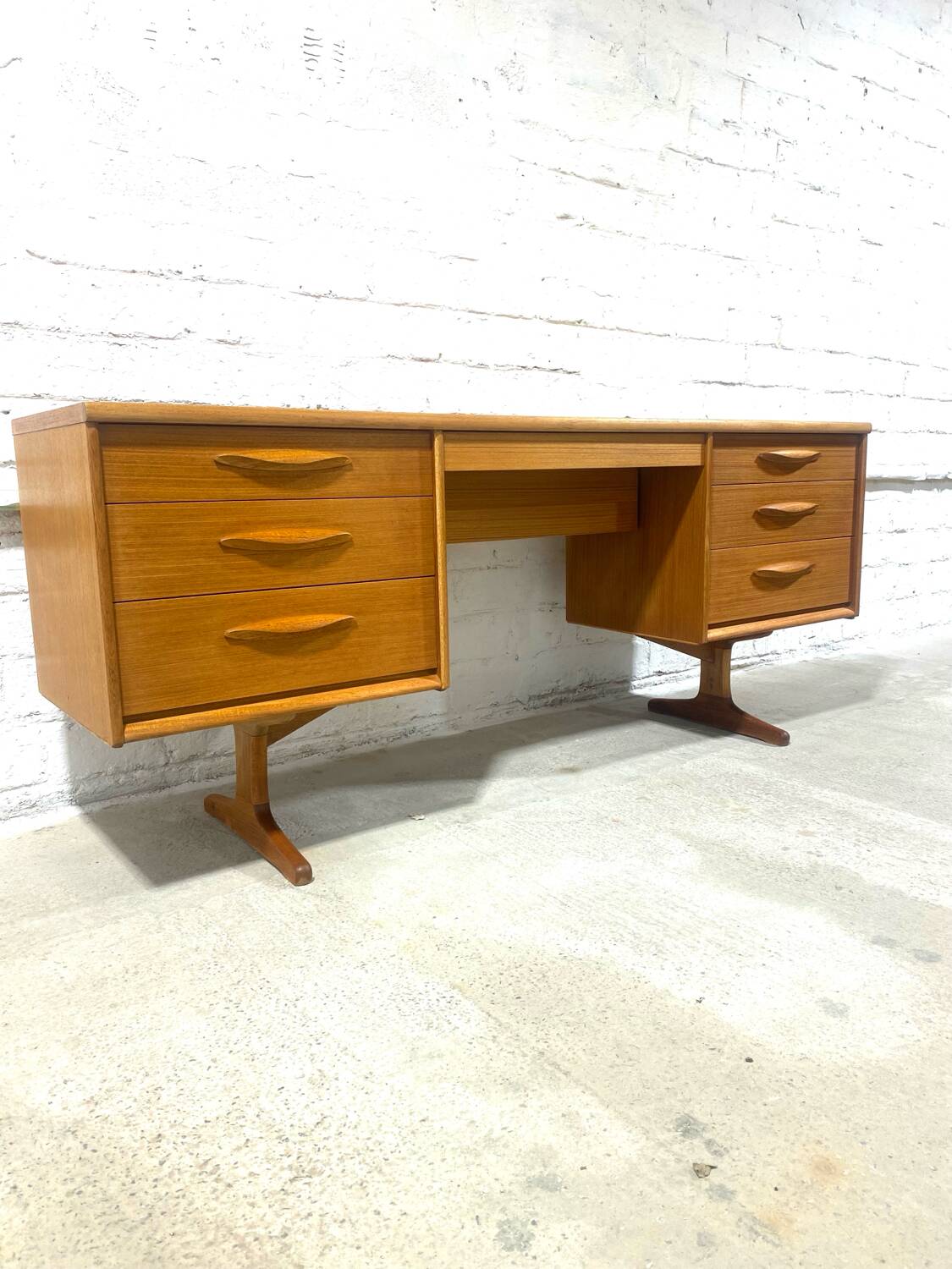 Vintage Teak Desk Austinsuite Edition 1960