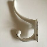 Peg white enamelled cast