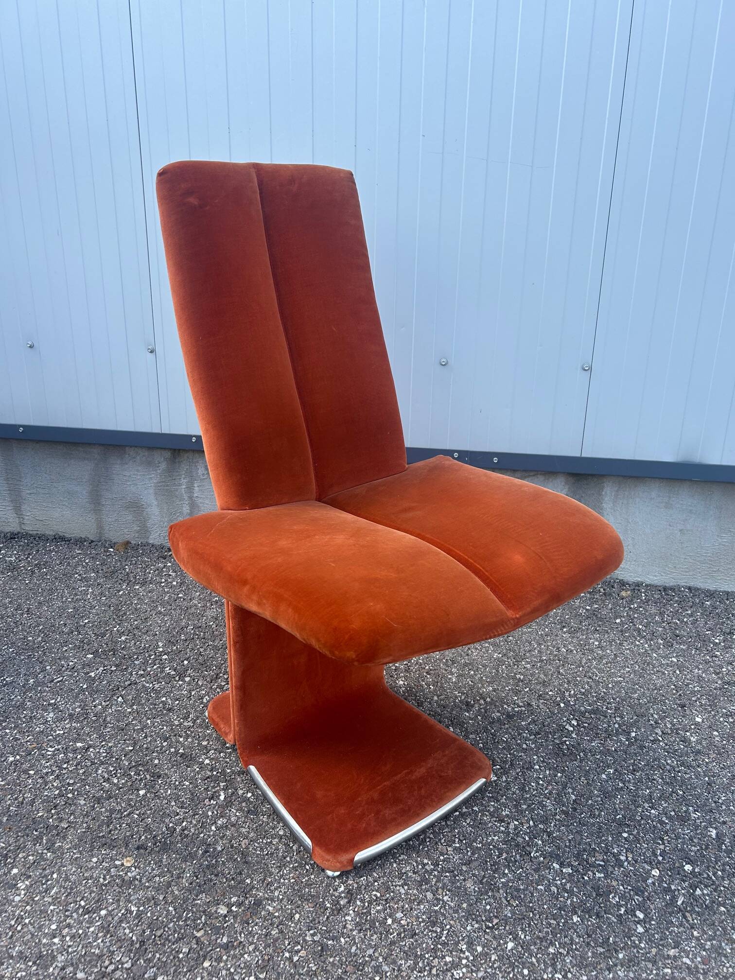 Paire de chaises italiennes 1970