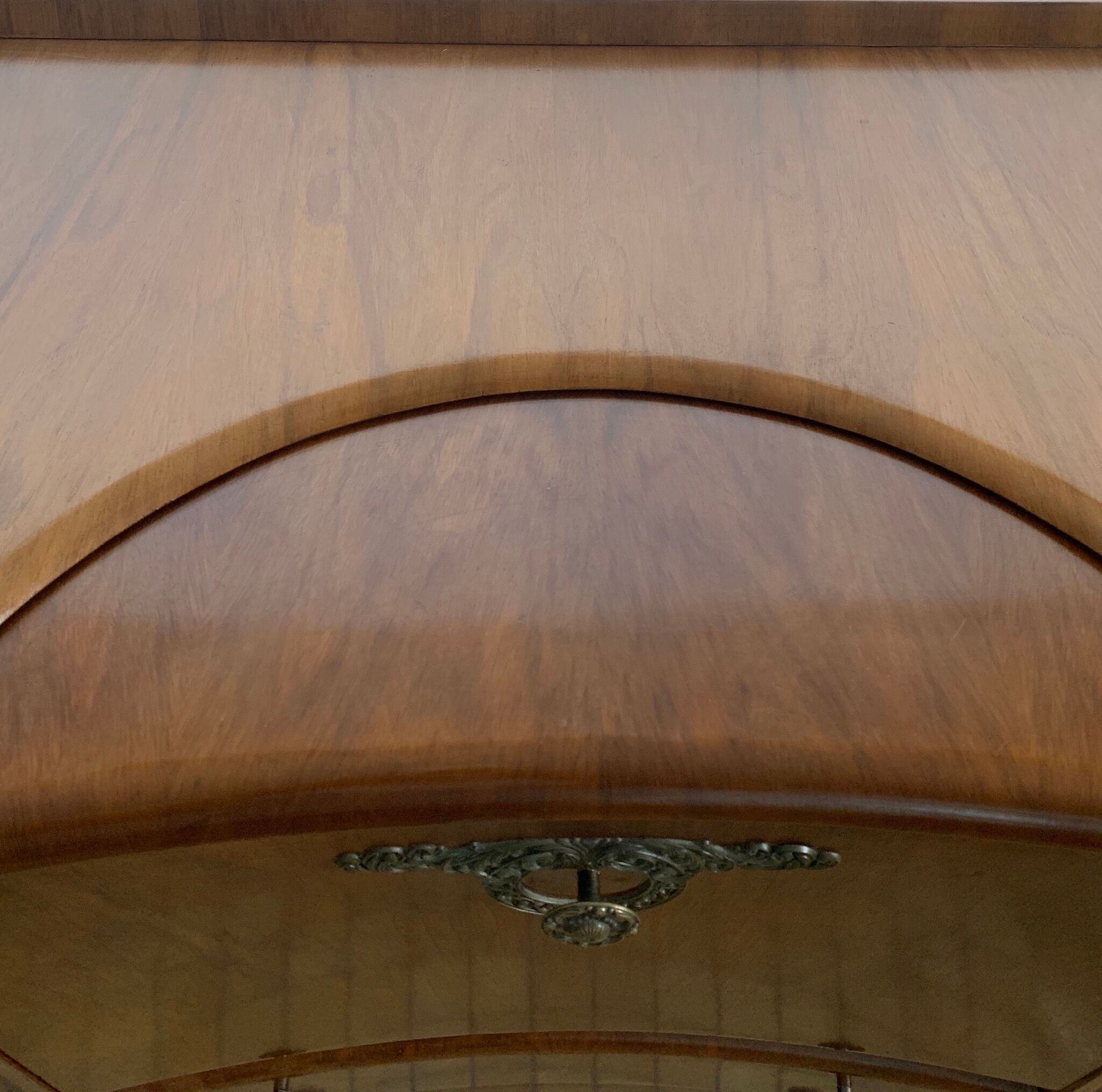 Art Deco bar