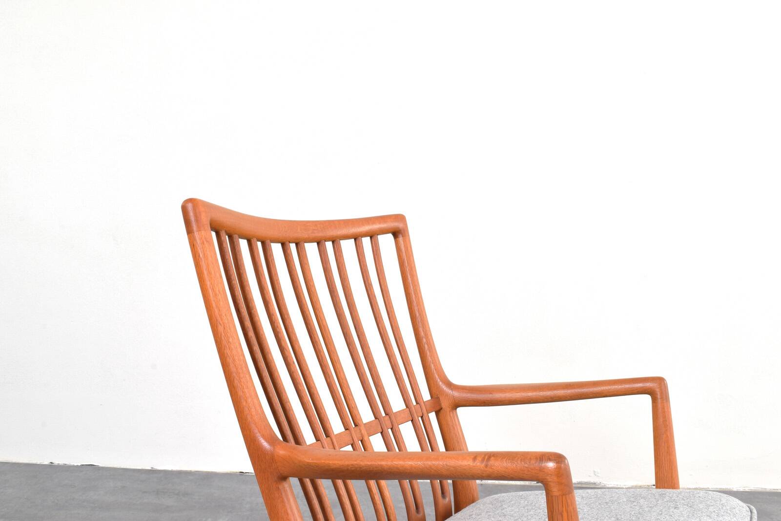 Rocking Chair ML33 by Hans J. Wegner for A/S Mikael Laursen, 1950s.