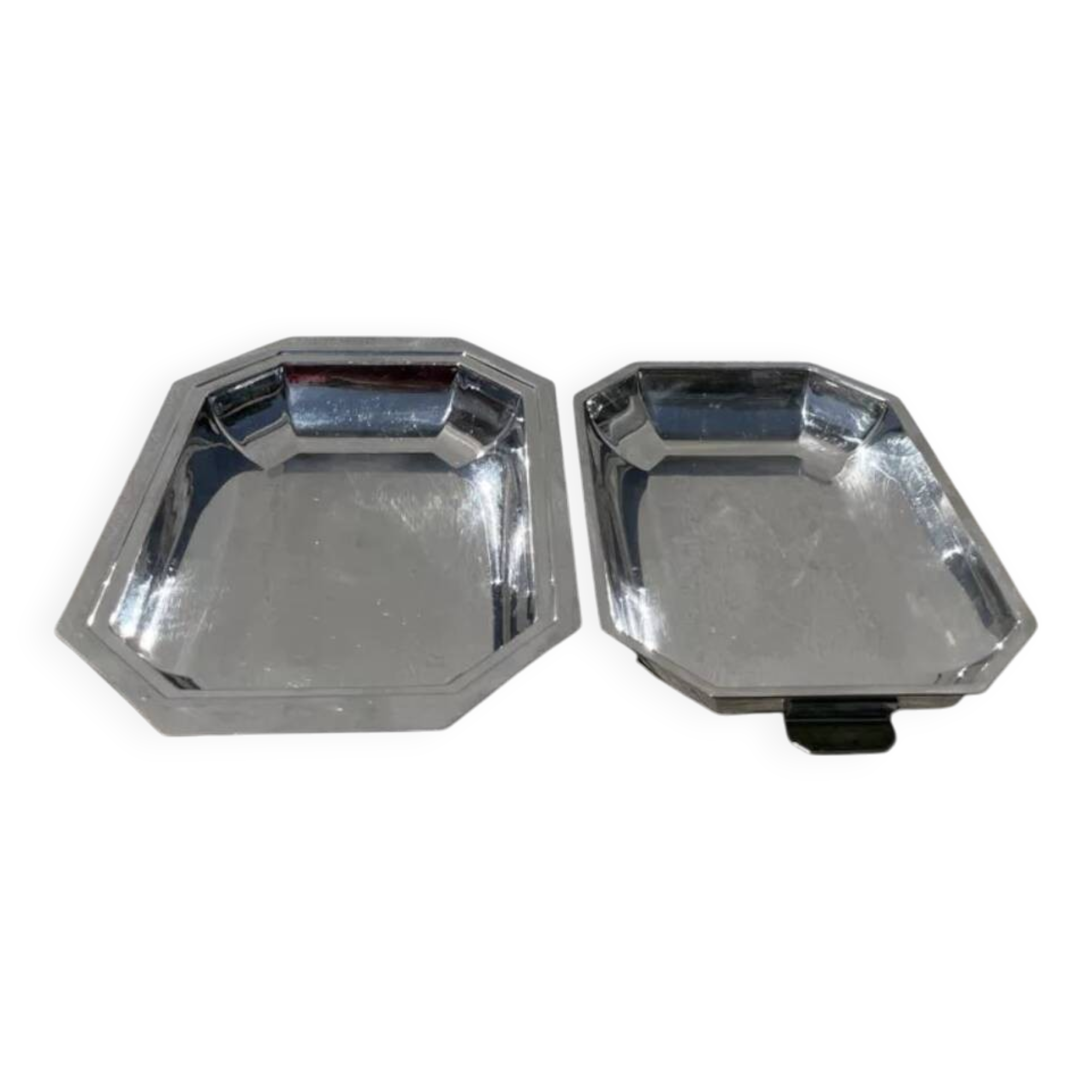 Plats rectangulaires en inox art déco