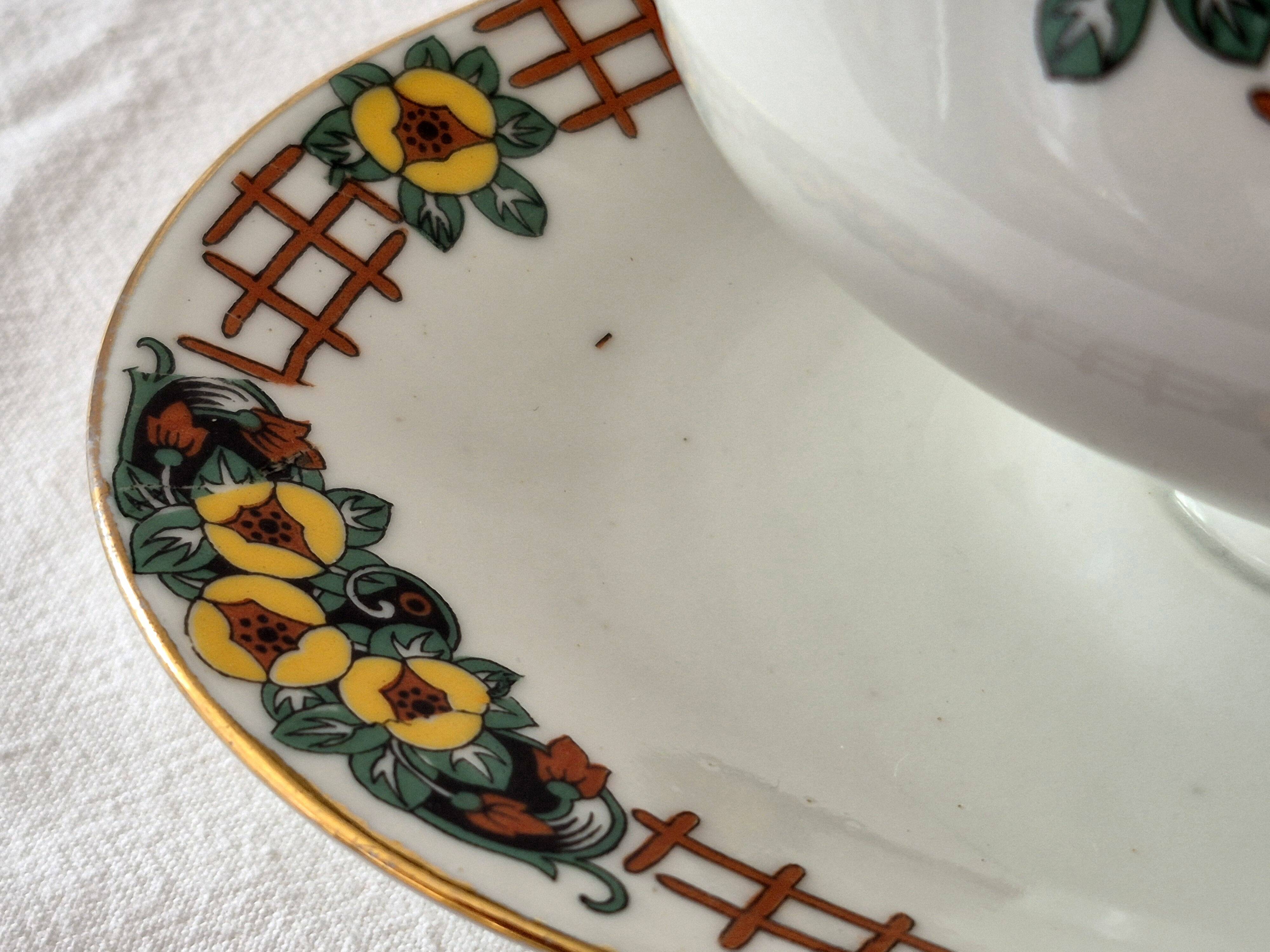 Art Deco sauce boat porcelain from Limoges, André François, A568