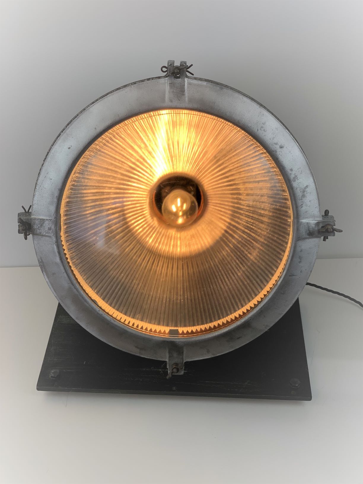 Former holophane projector lamp 1940