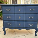 Crossbow chest of drawers