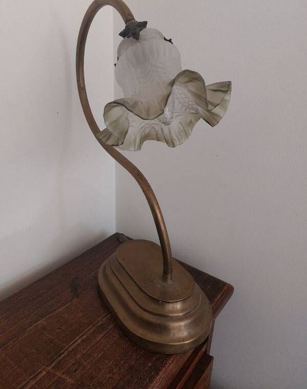 Art Nouveau table lamp