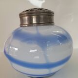 Ancien vase pique fleurs en verre blanc et bleu