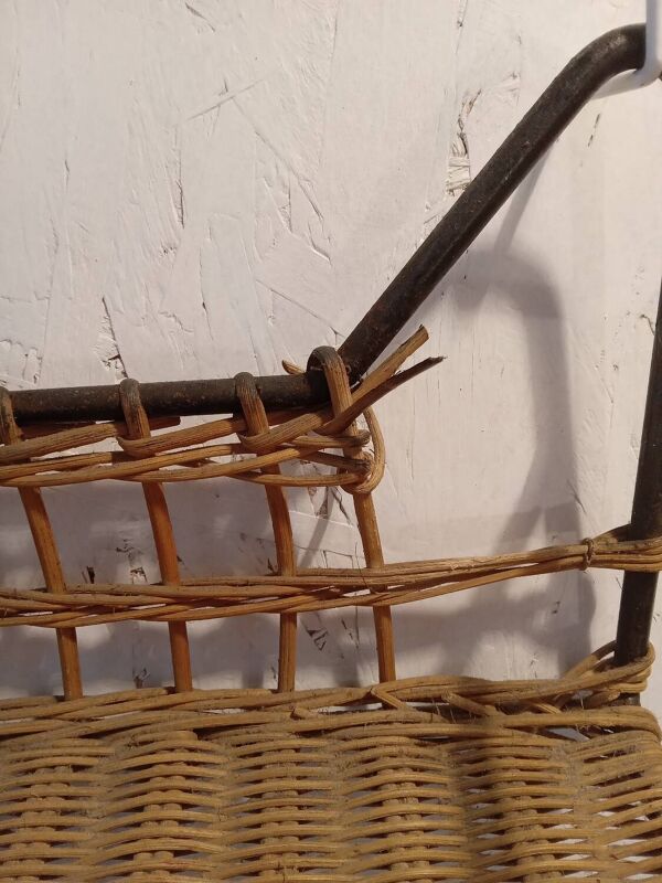 Etagere murale en rotin, Raoul Guys