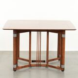 Rare square Art Deco design dining table in good condition