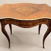 Petite table d’appoint – Époque Napoléon III, style Louis XV