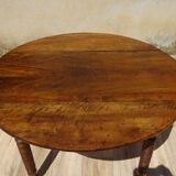 Drop-leaf table, honey-spoon-shaped legs
