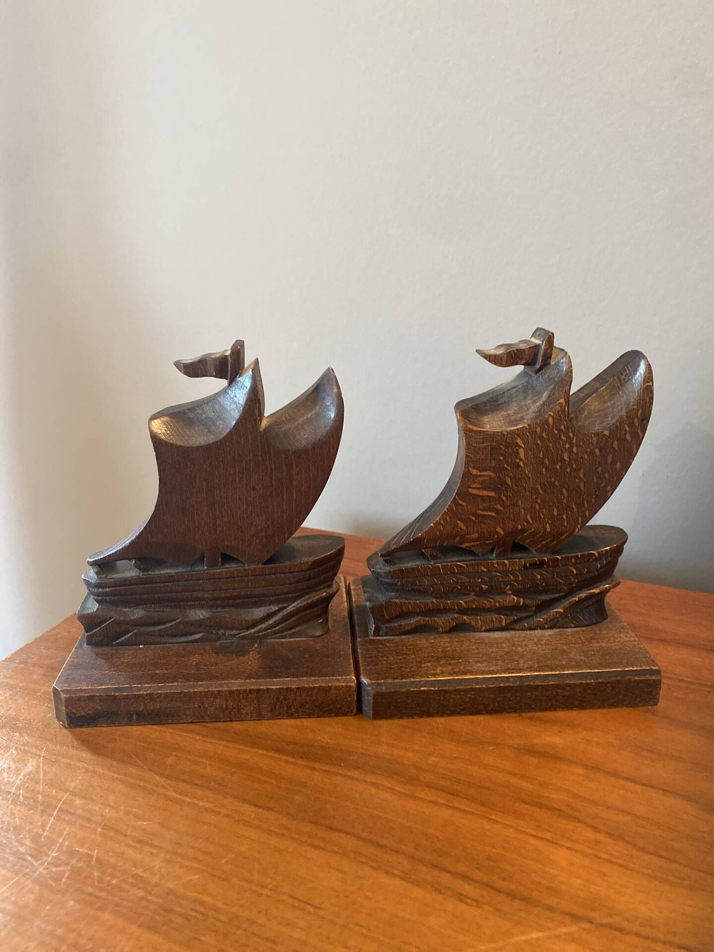 Paire de serres livres bateau art deco