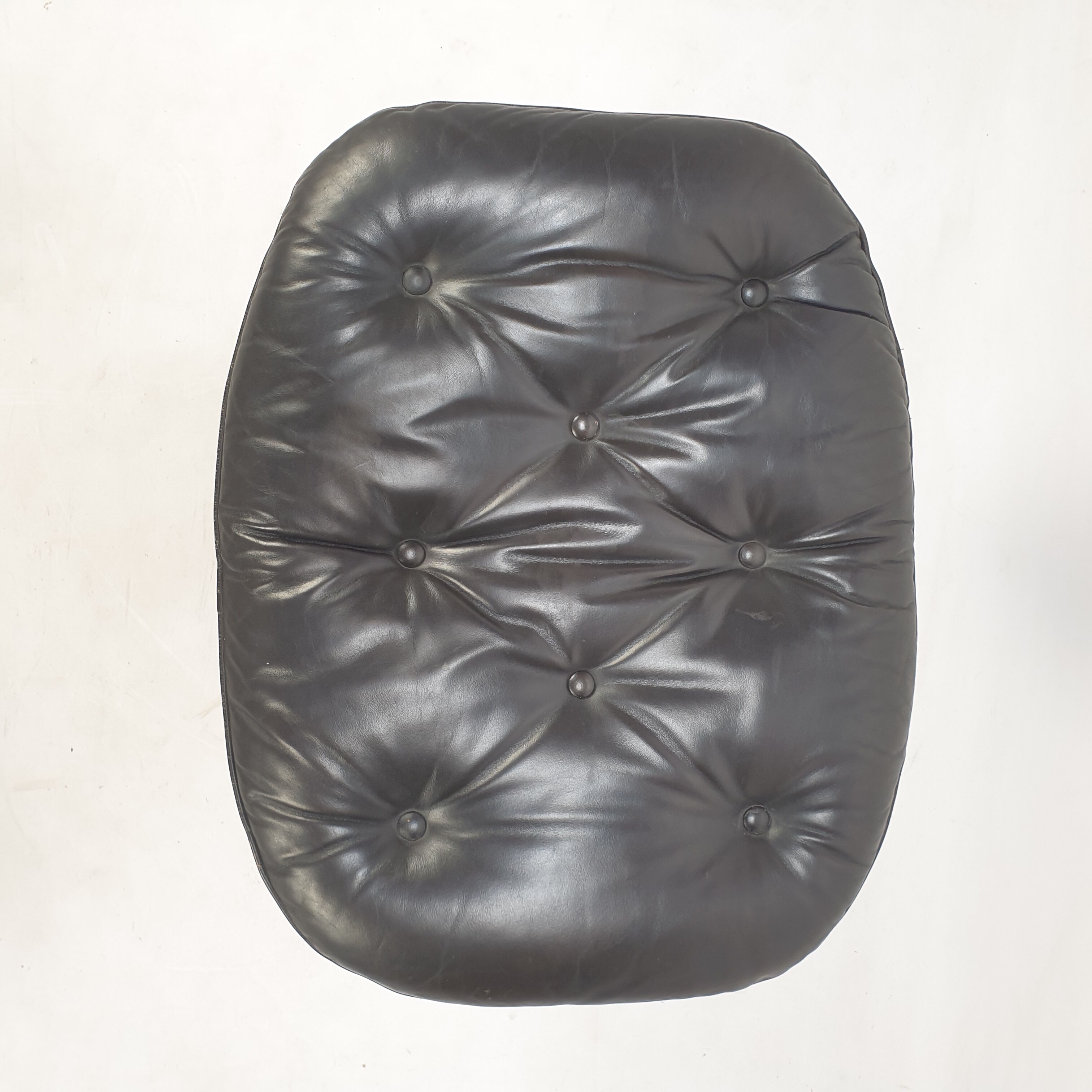 F588 armchair and ottoman by Geoffrey Harcourt for Artifort, 60s