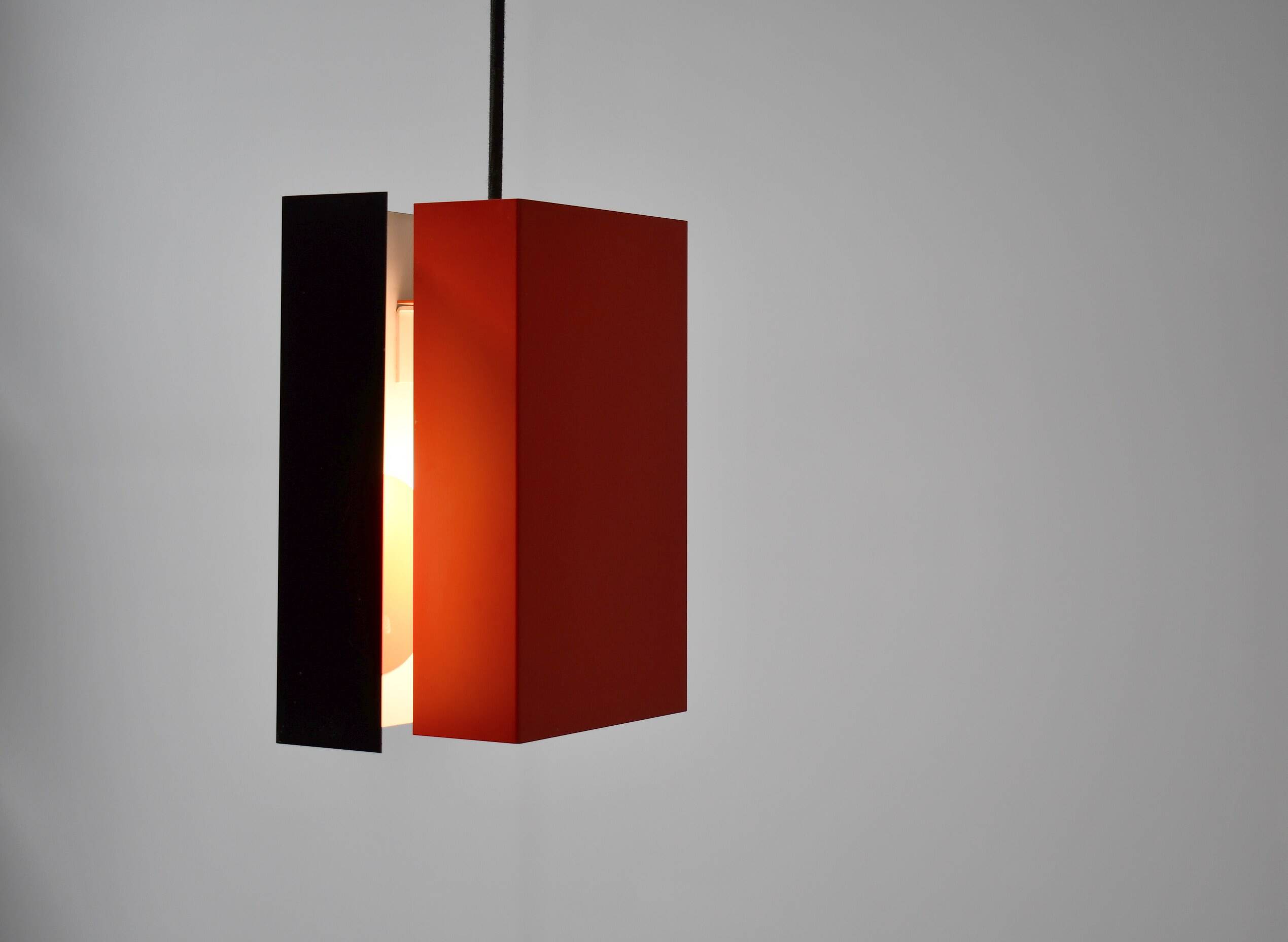 Plafonnier Nippon conçu par Simon Henningsen pour LYFA, Danemark, 1970. (B)