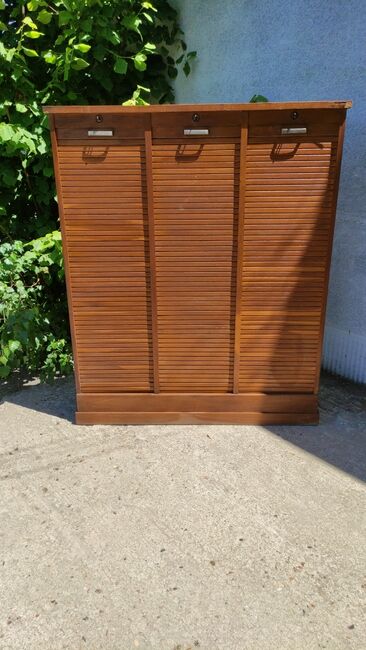 Filing cabinet, triple curtain furniture