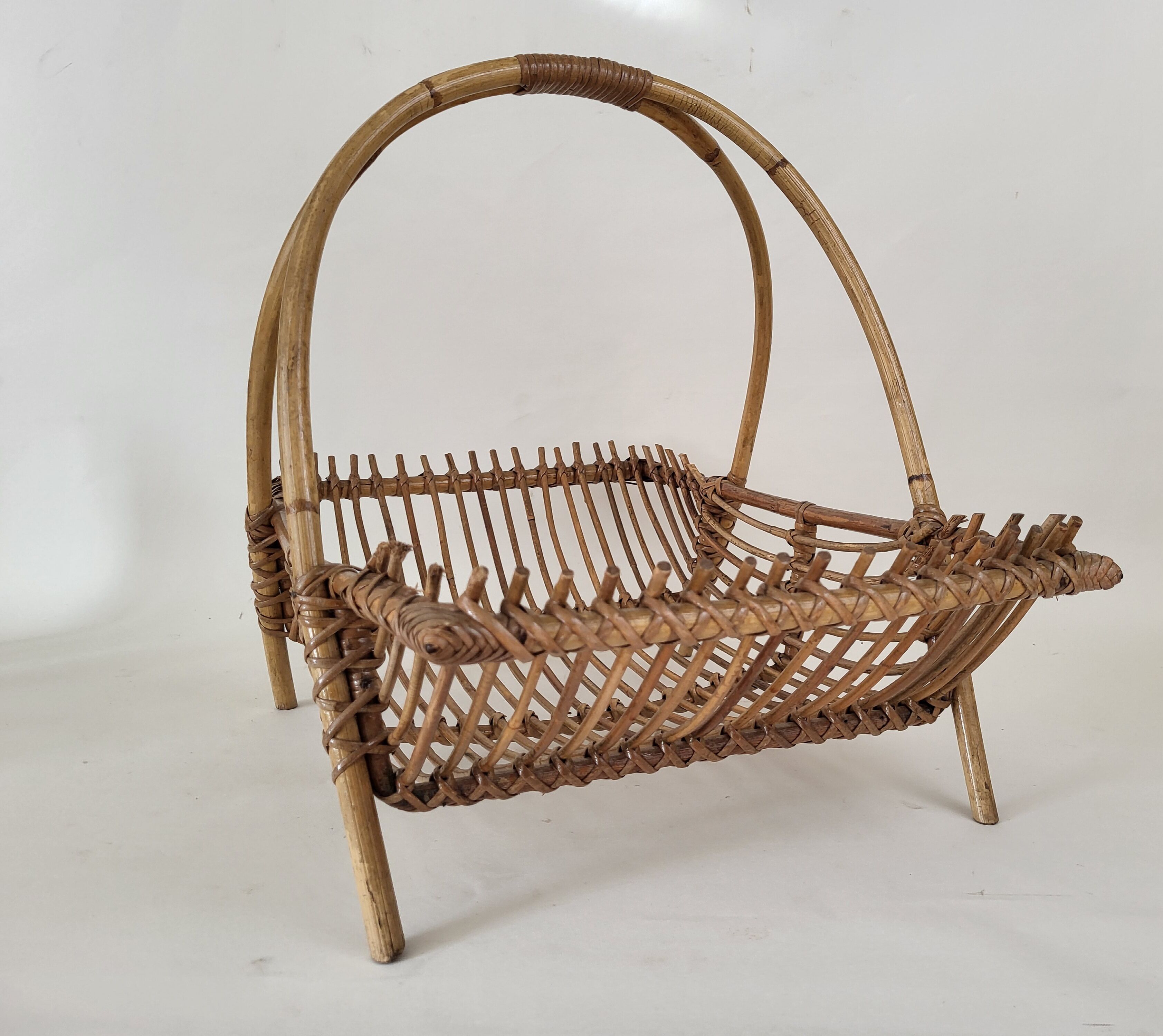 Basket newspaper holder rattan magazines
