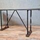 console / table de style industriel, pleine de caractère.