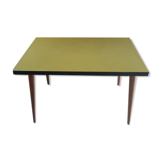 Scandinavian table