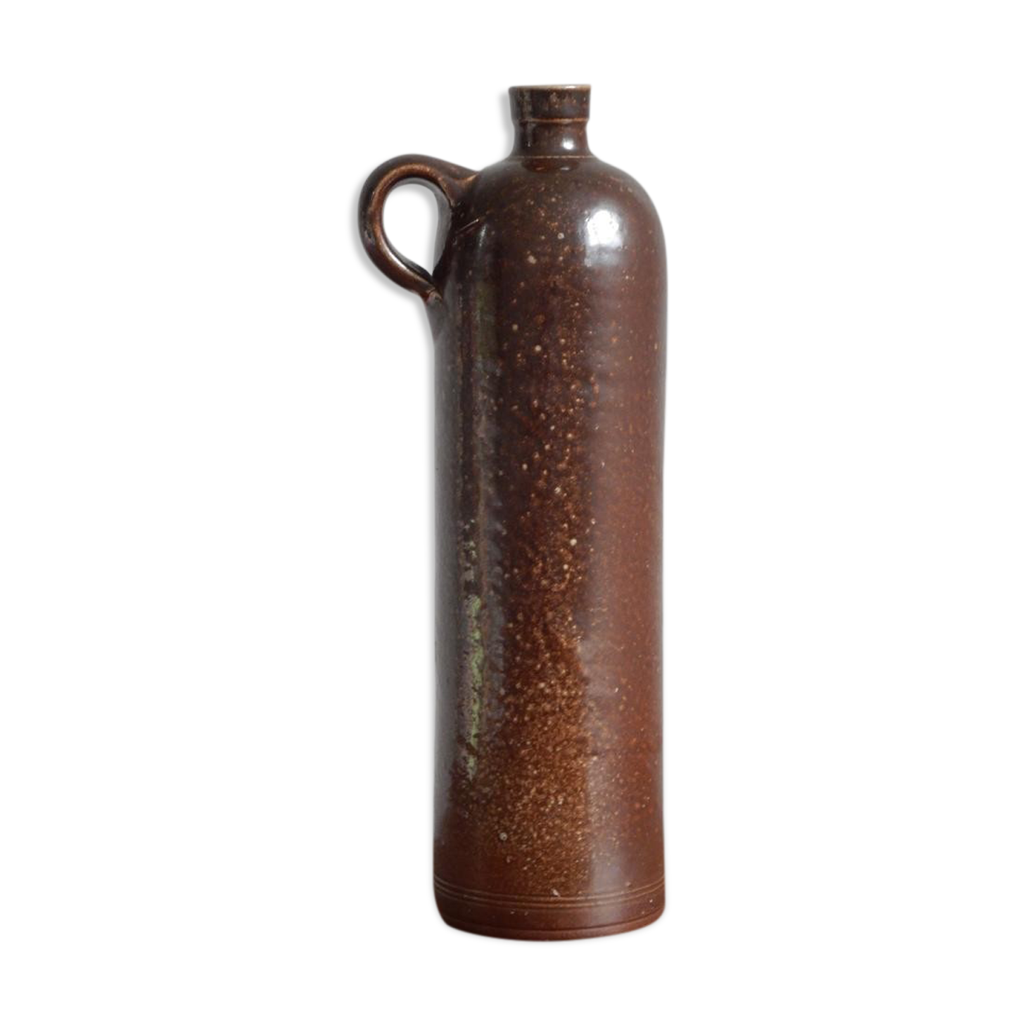 Enamelled brown sandstone bottle with handle