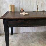 Notary's office desk/writing desk