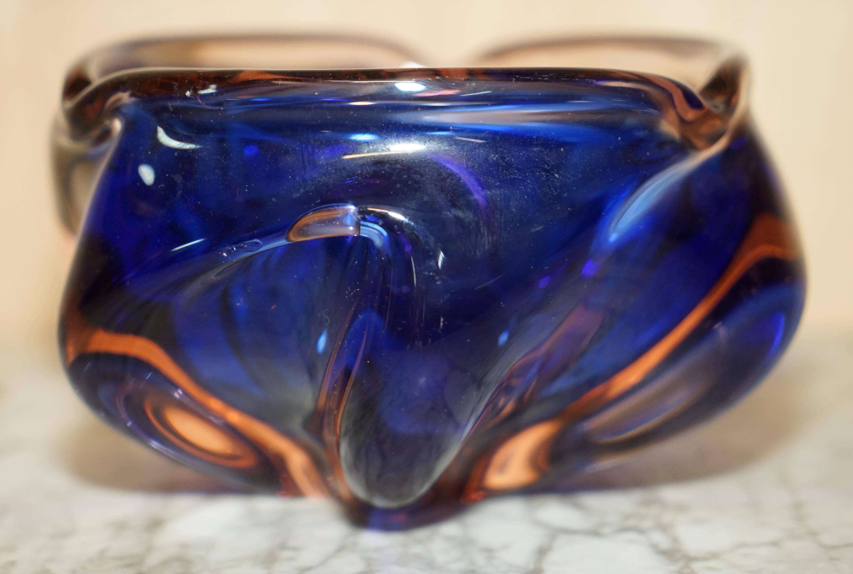 Decorative glass floral bowl