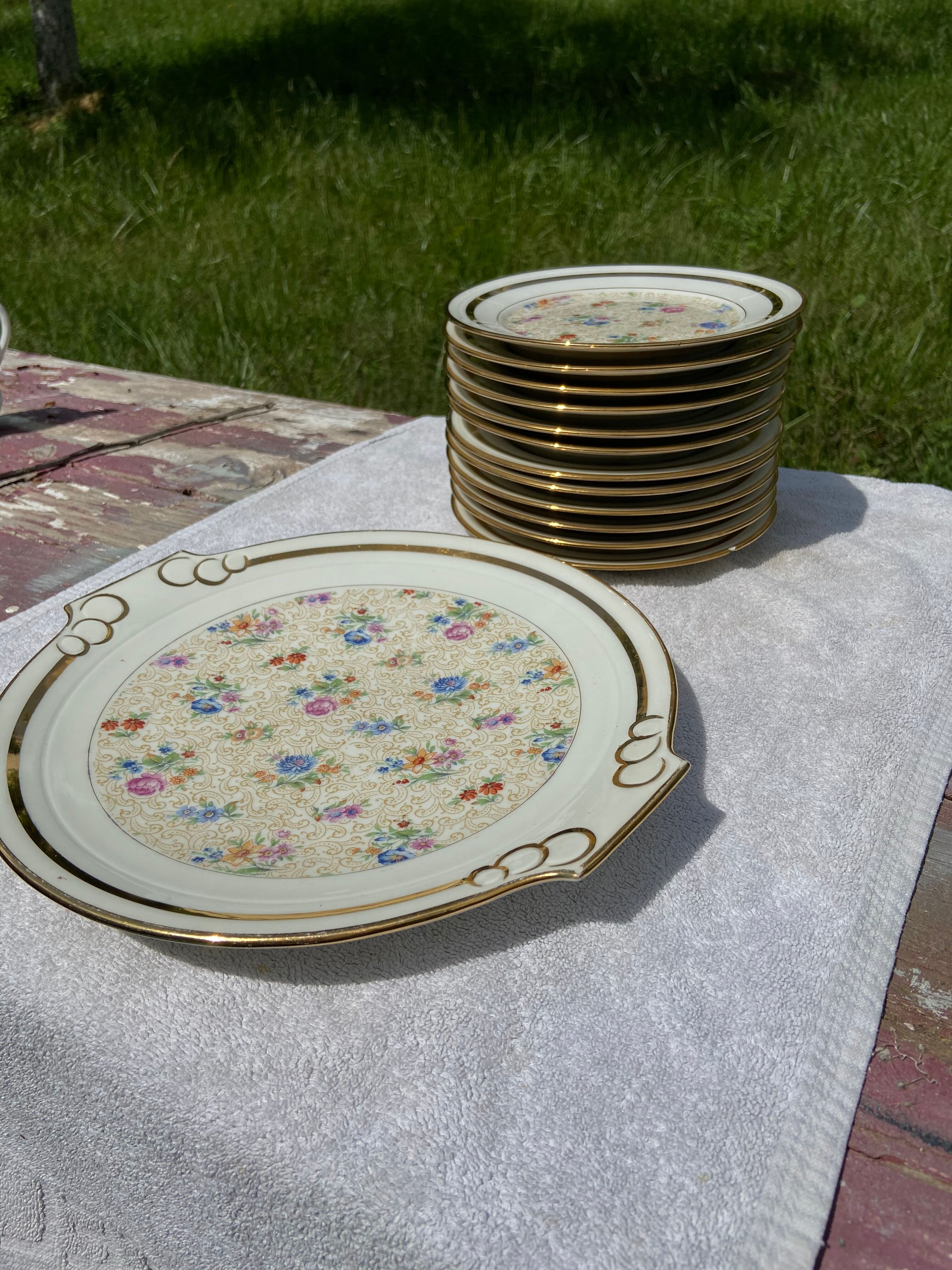 Service à dessert décor floral porcelaine de Limoges