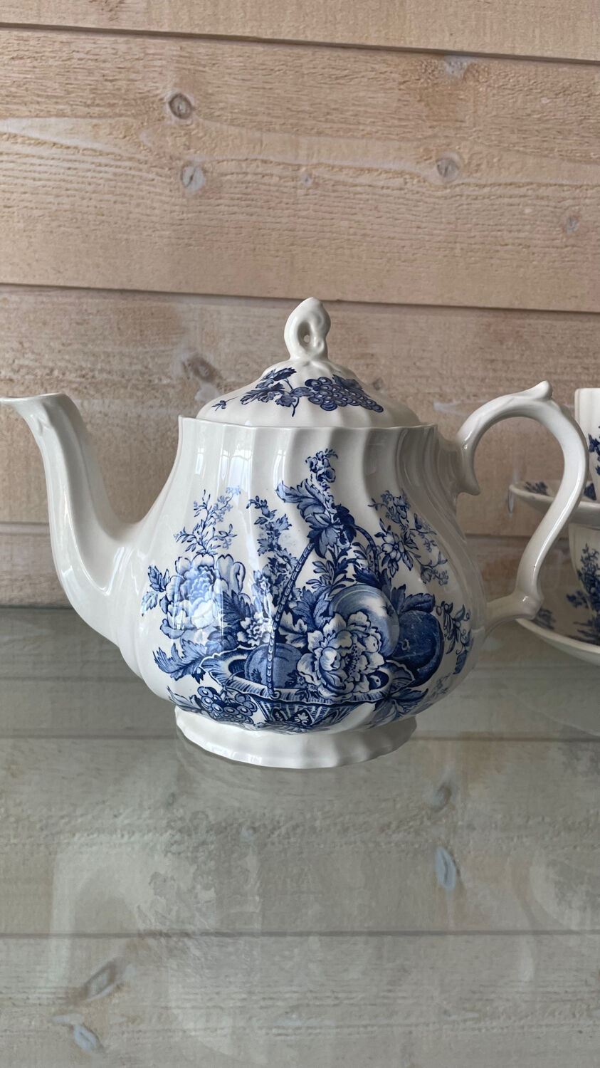 Vintage blue tea/coffee service Bountiful Design by Myott