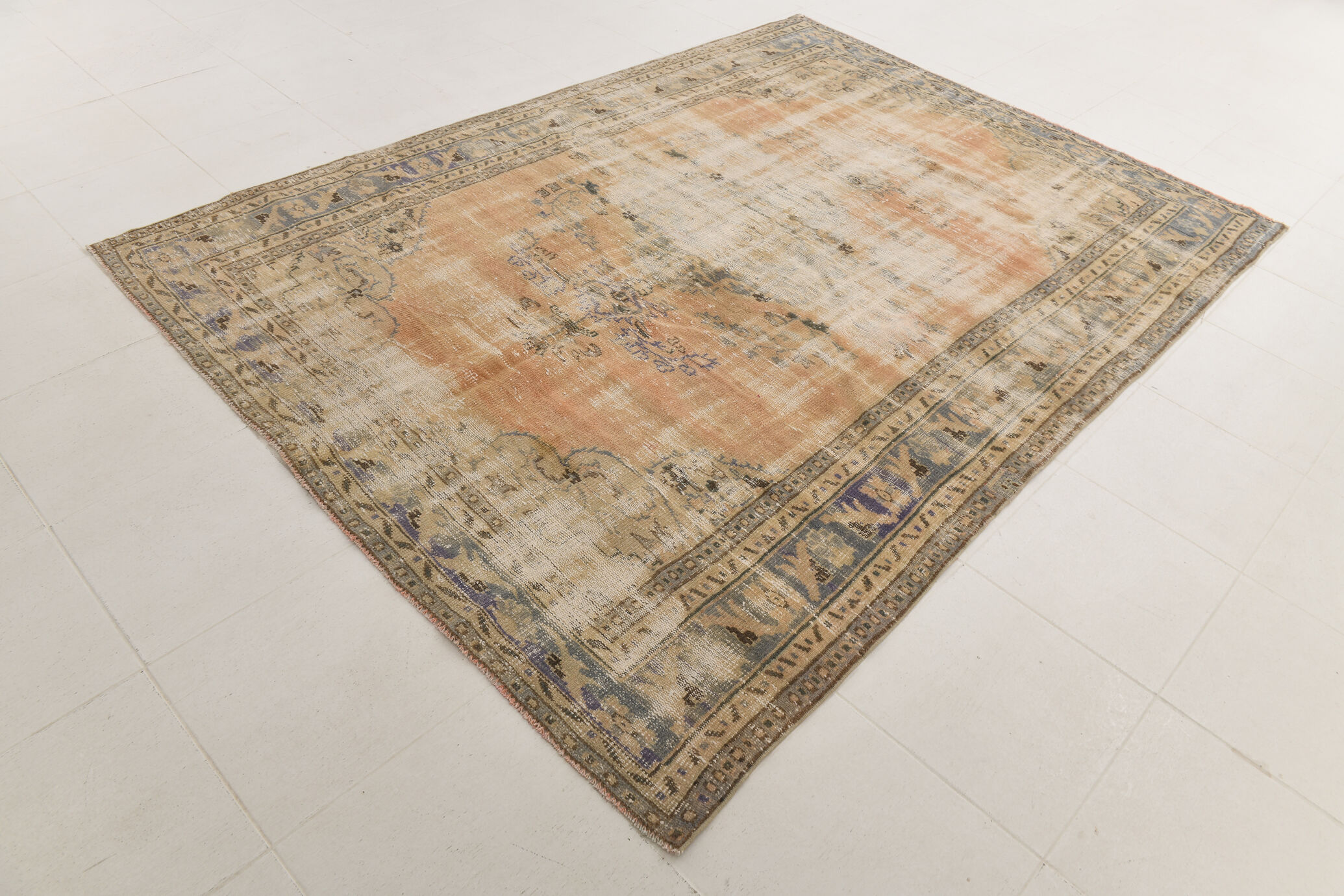 6x9 Old Antique Vintage Rug, 196x270Cm