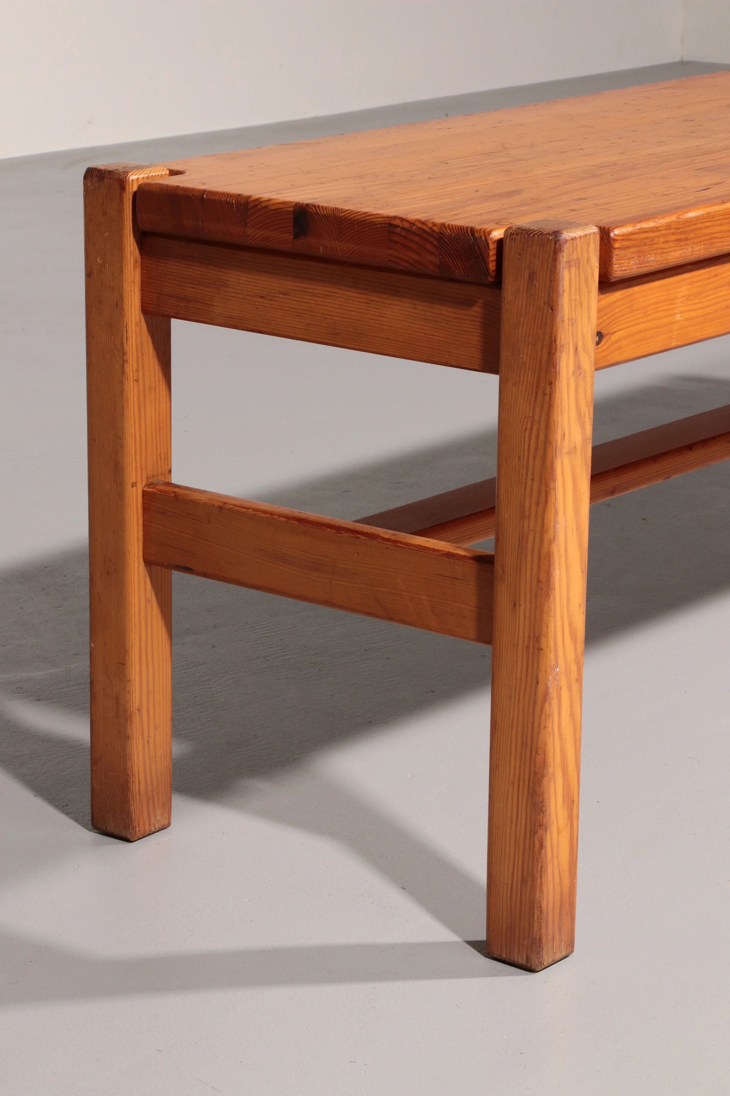 Banc en pin Ilmari Tapiovaara fabriqué en Scandinavie, 1960