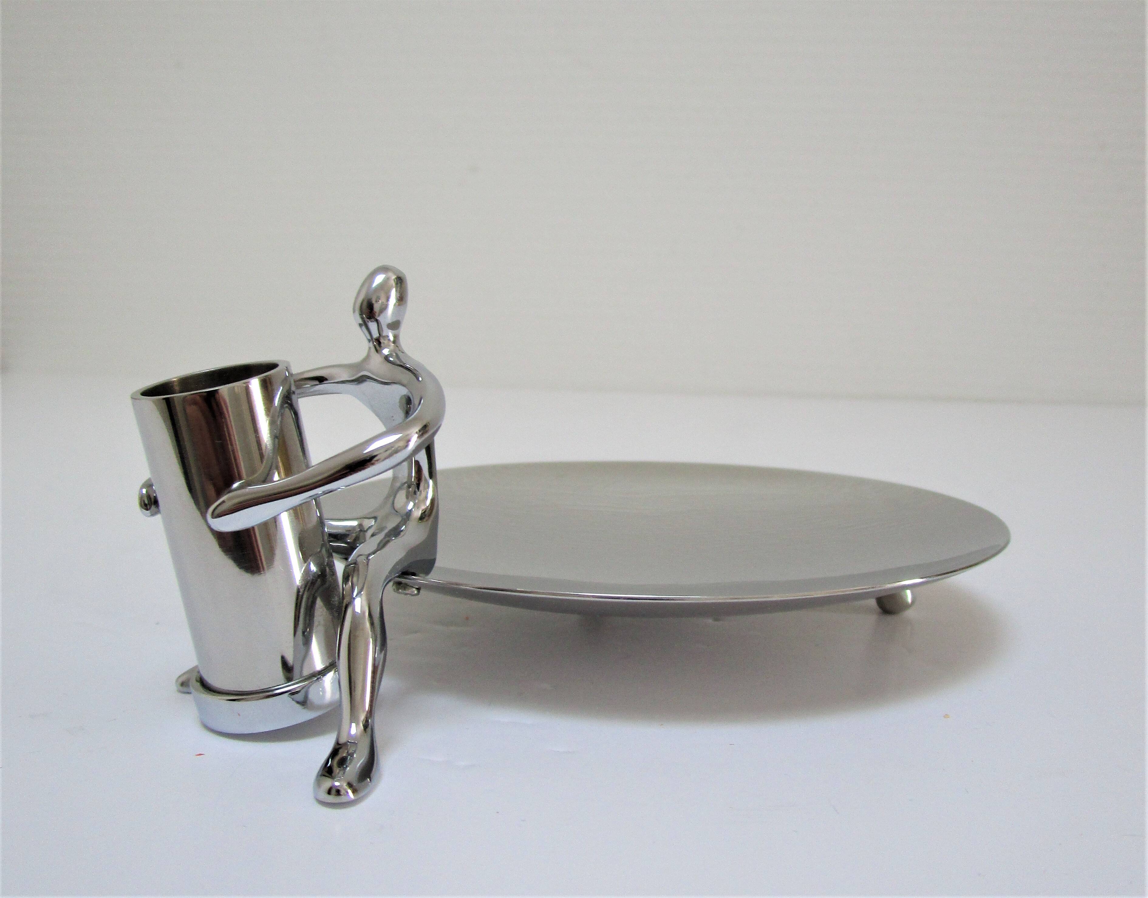 Coupe en laiton chromé design par Mukul Goyal