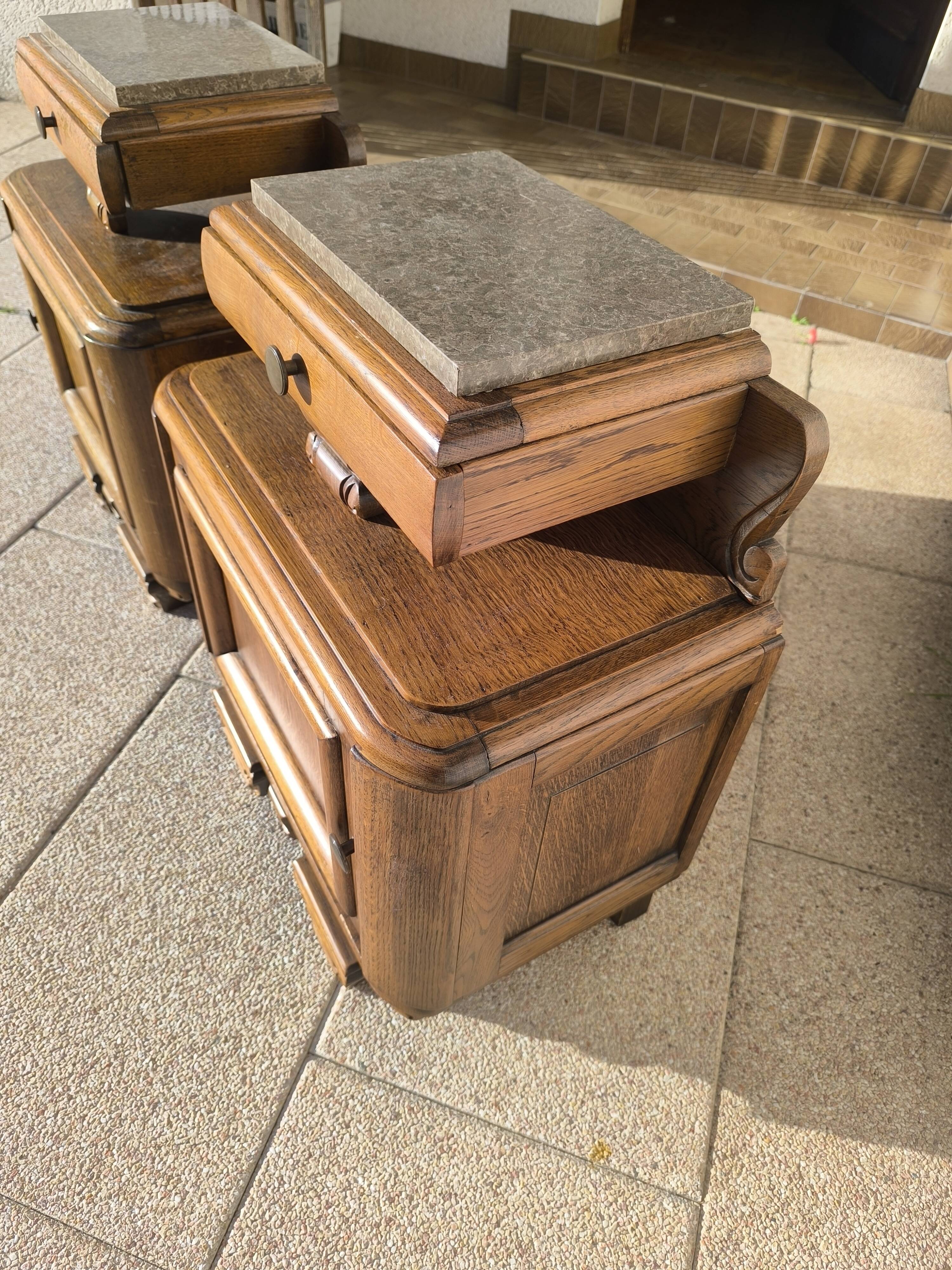 Set of 2 marble and wood bedside tables