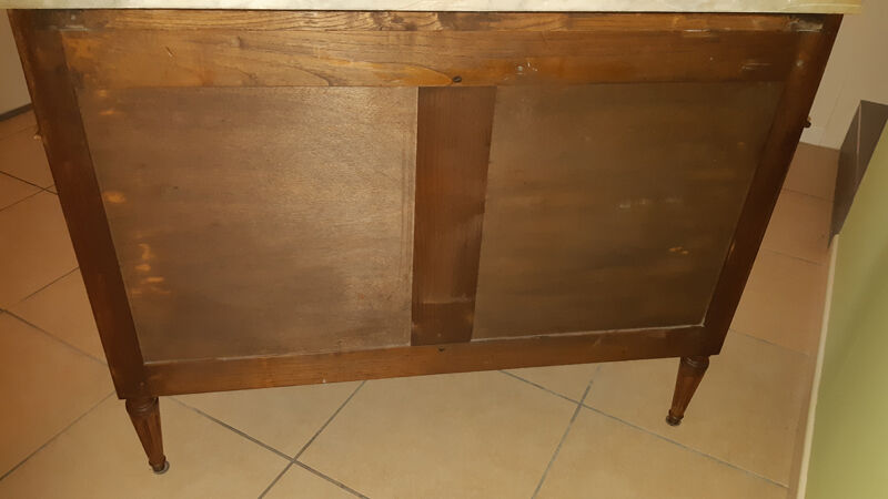 Louis XVI style chest of drawers in solid fruit wood.