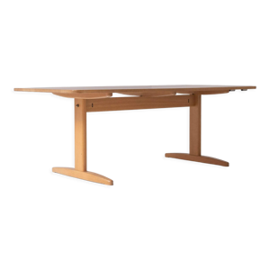 Table à manger conçue