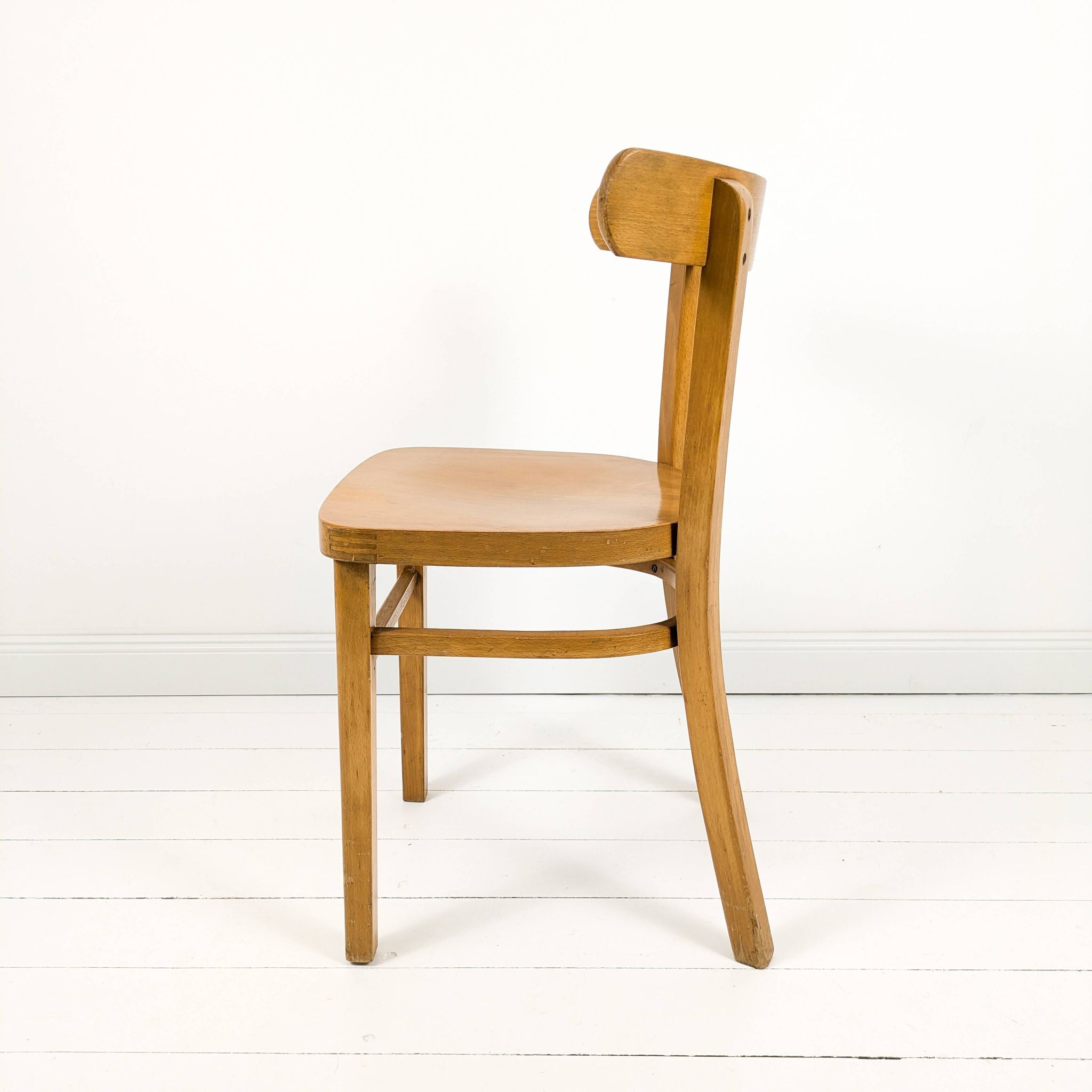 Chaise de bistrot