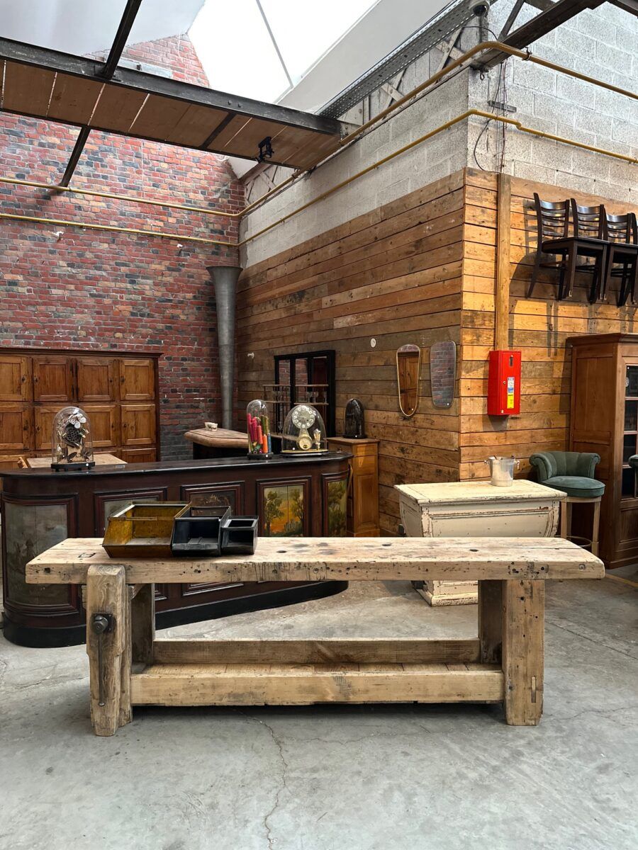 Very large workbench from the early 20th century.