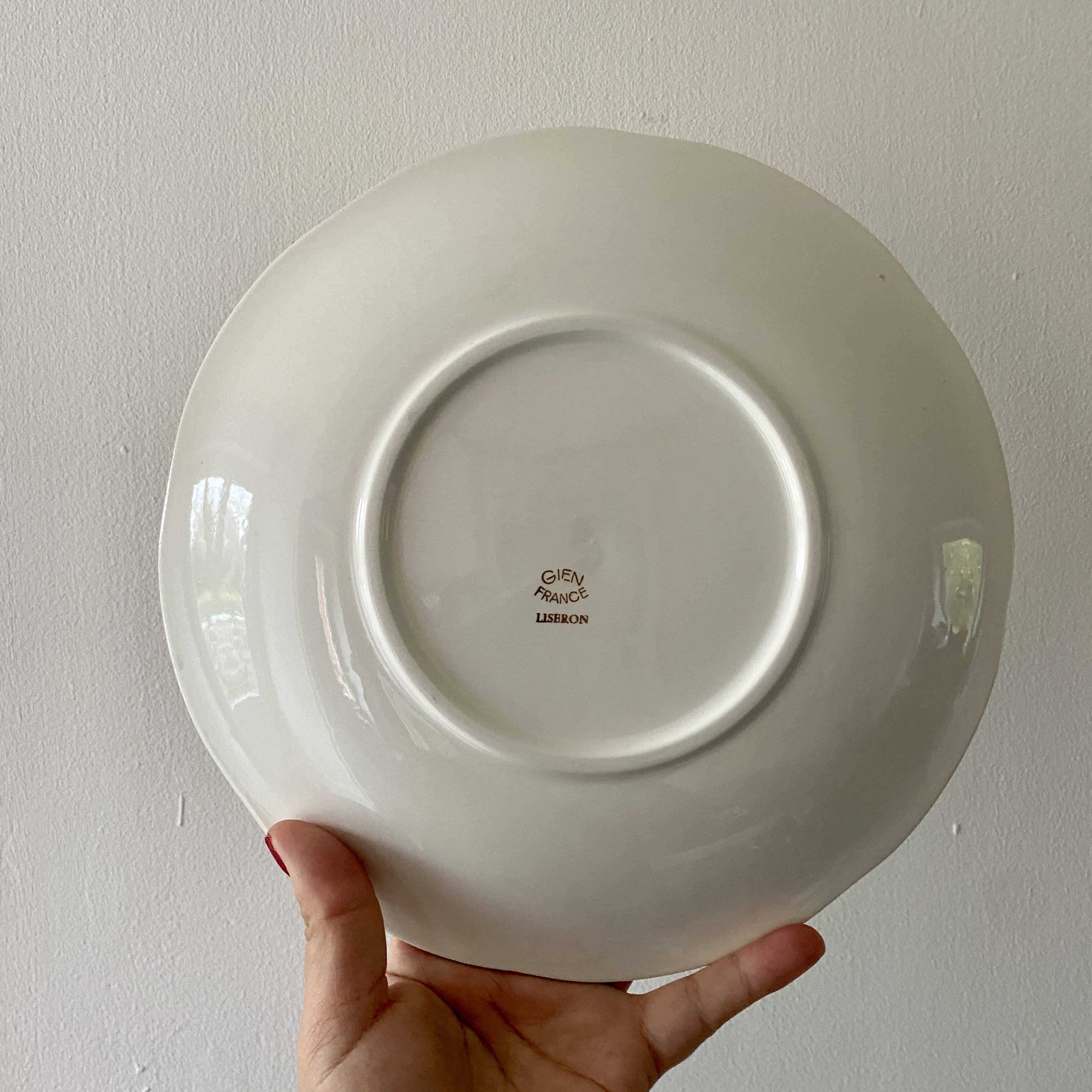 Set of 8 vintage flat plates model Liserons roses de Gien