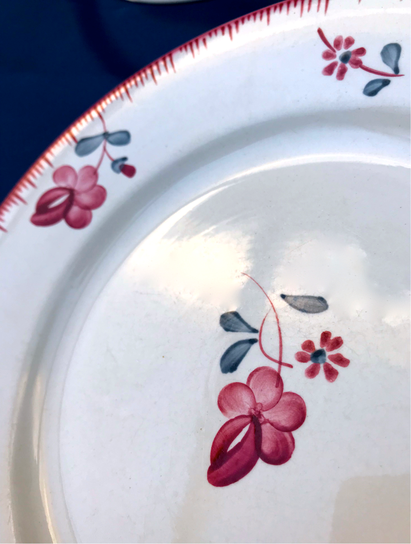 Plates Digoin Sarreguemines fleuries 19th century series Margaret pink flowers