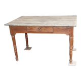 Farm table