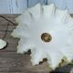 Suspension opaline blanche et jaune