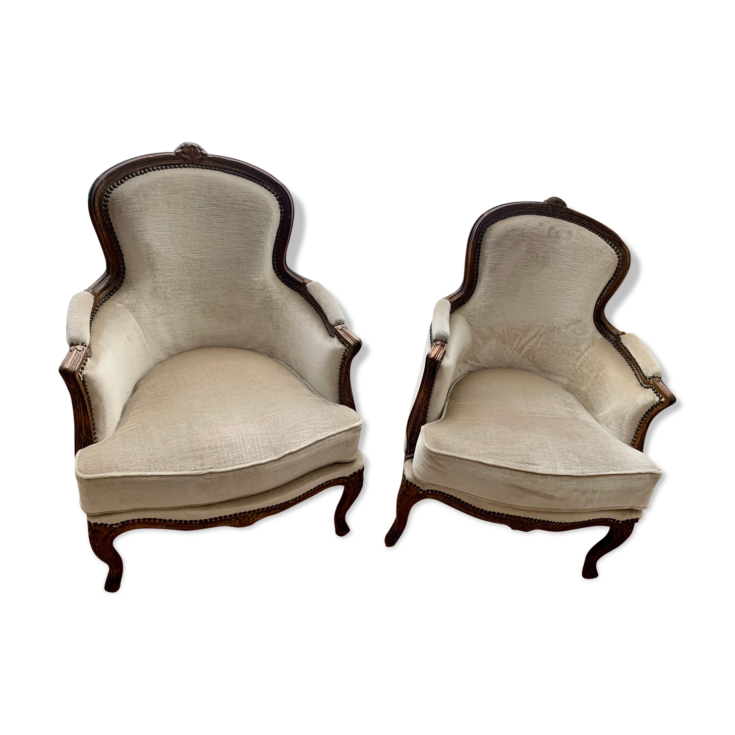 Pair of shepherdess chairs