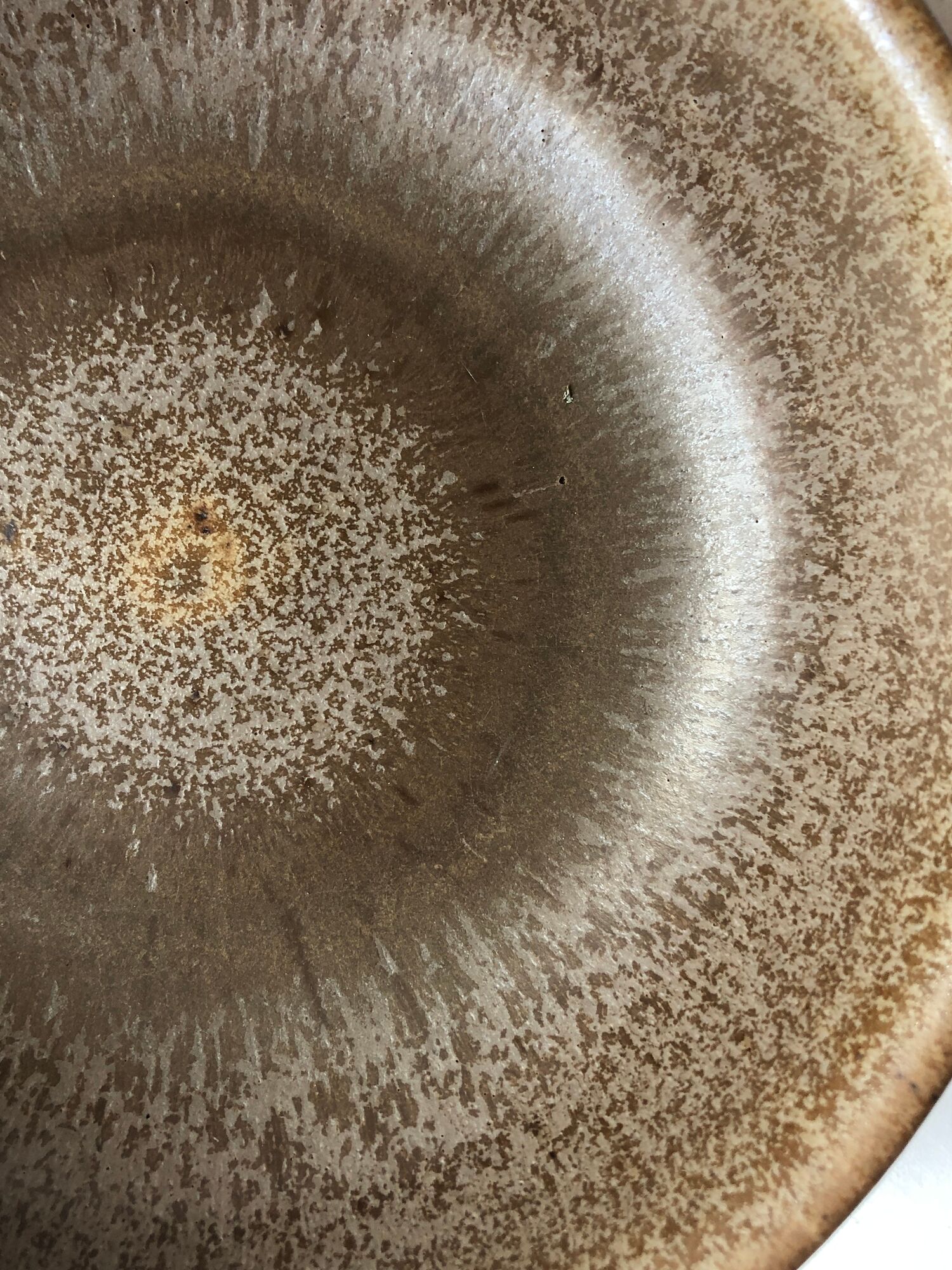 Ensemble de 4 assiettes creuses en grès, “Poterie d'Alésia"