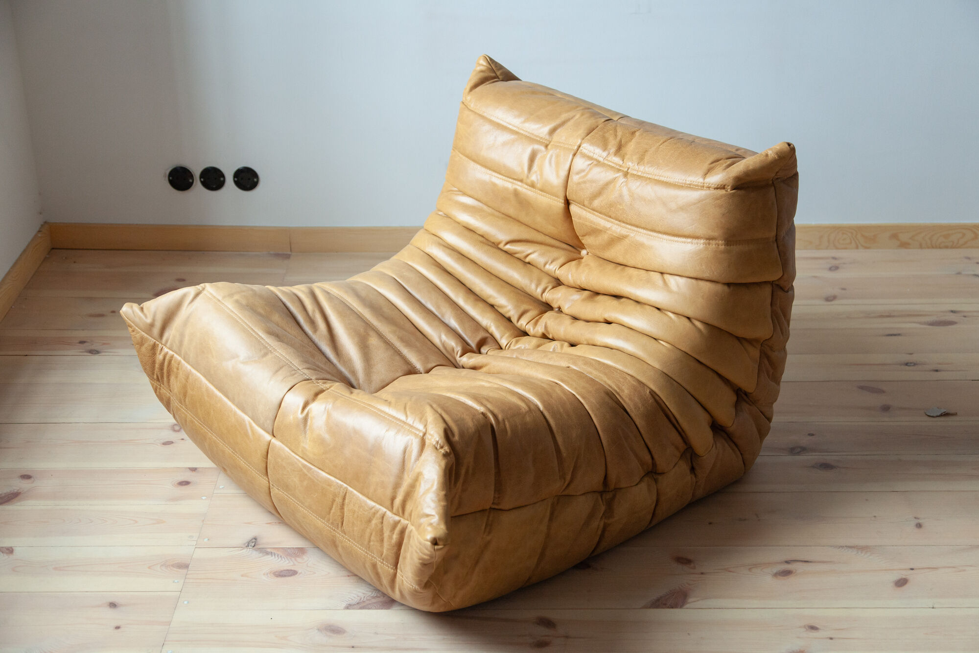 Pair of Togo armchairs designed by Michel Ducaroy 1973