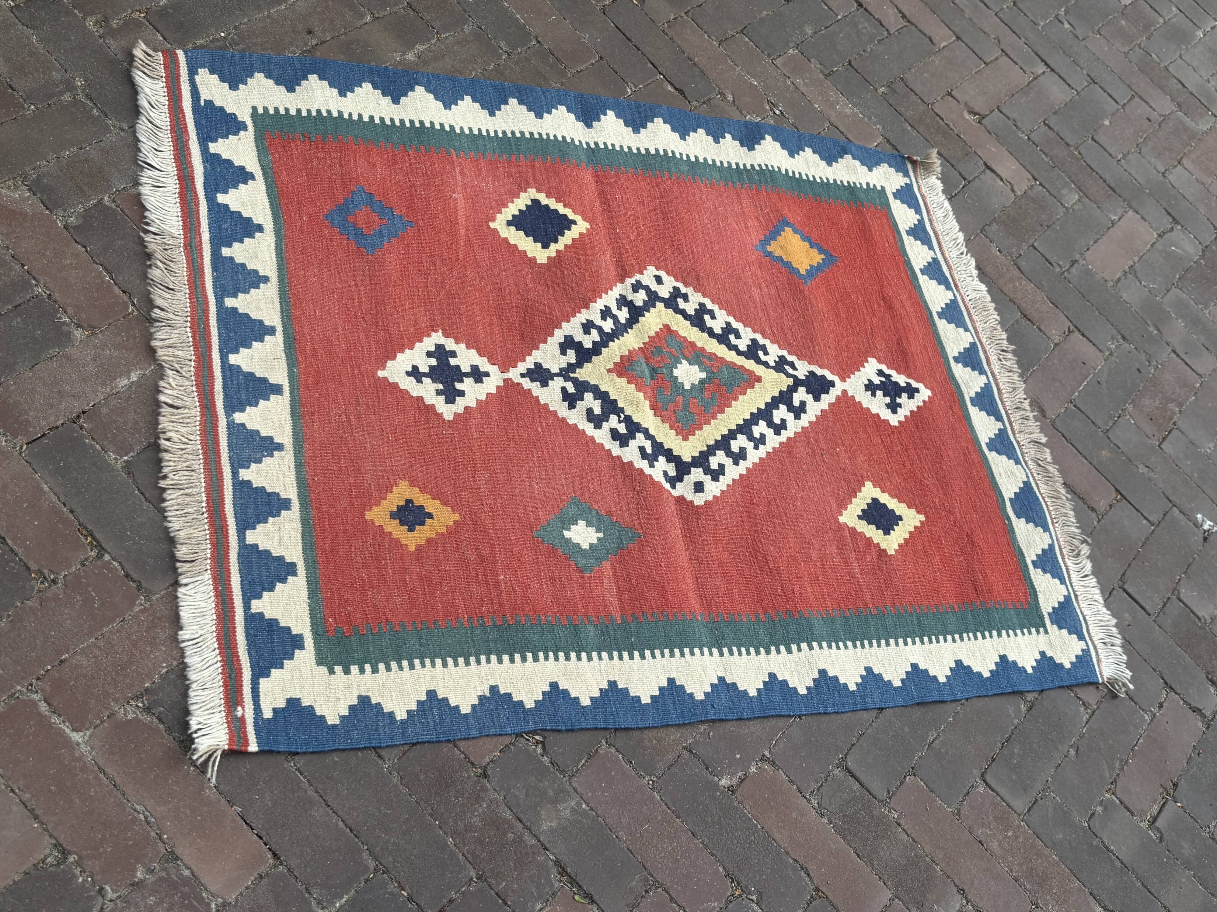 Tapis Kilim vintage