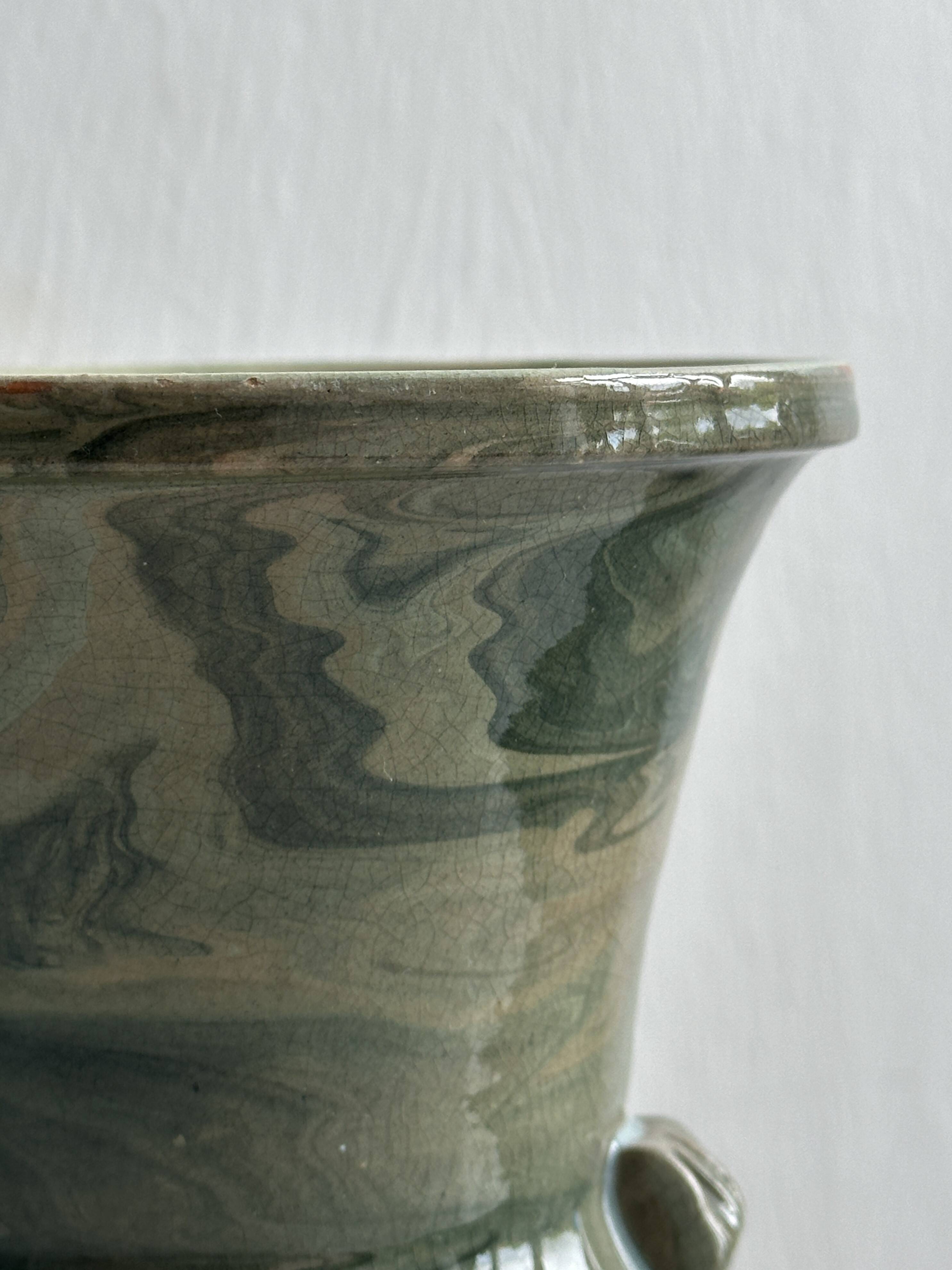 Green marbled ceramic vase