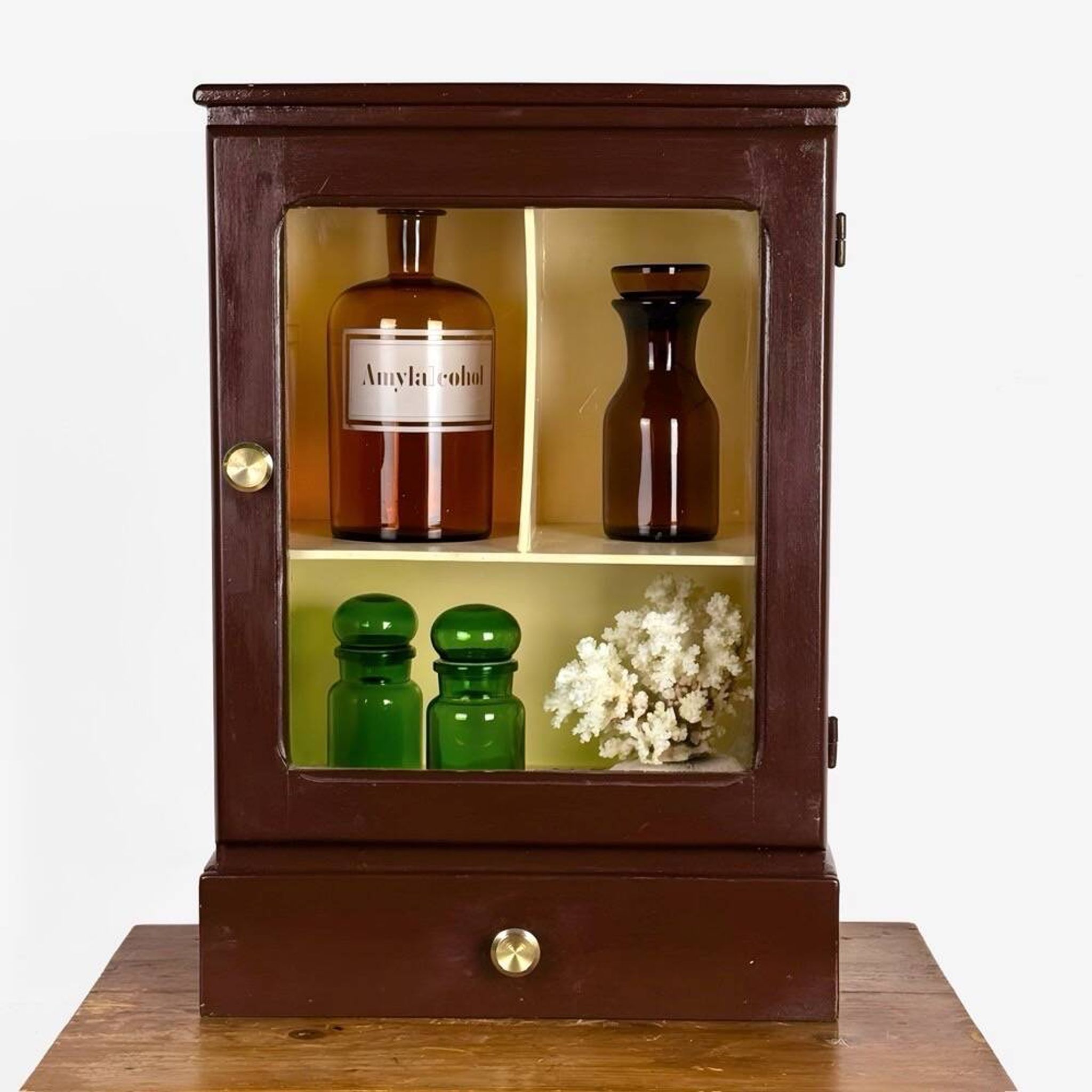 Armoire murale bois et verre ancienne