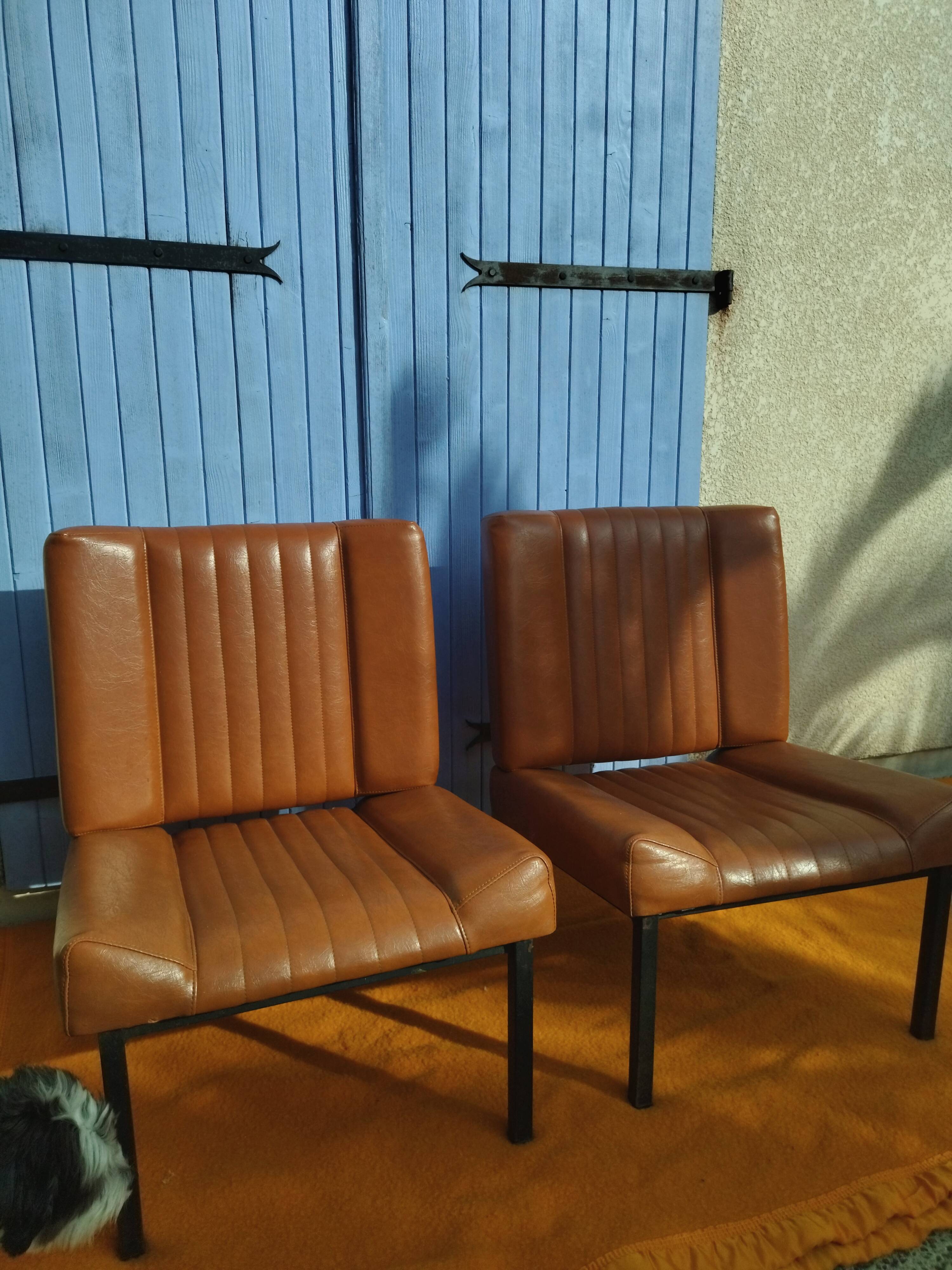 Pair of lounge armchairs, 70s leather