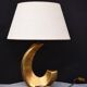 Lampe de table sculpturale en laiton en forme de vague